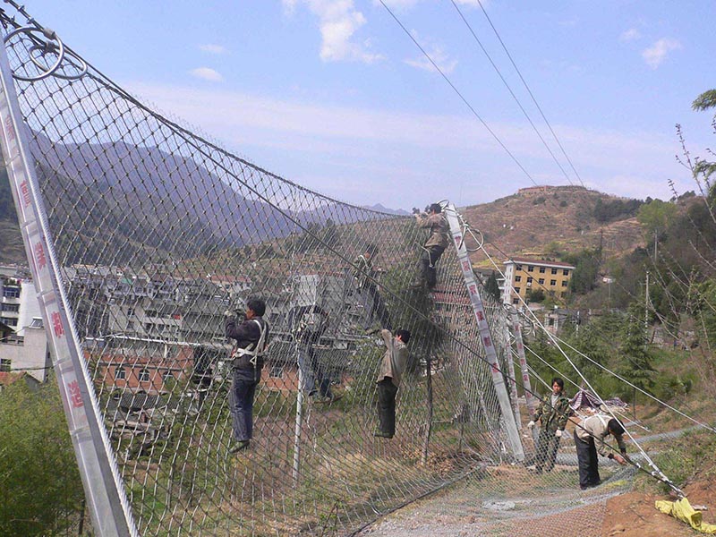 被動防護網圖片